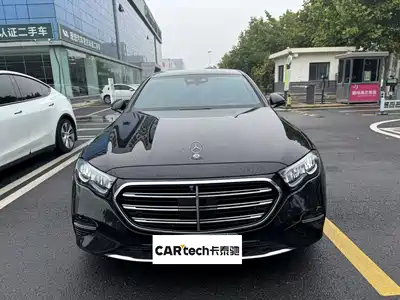 Mercedes-Benz E