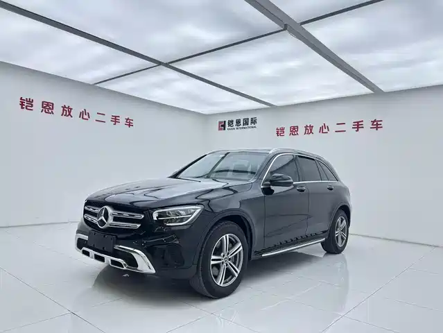 MERCEDES-BENZ GLC