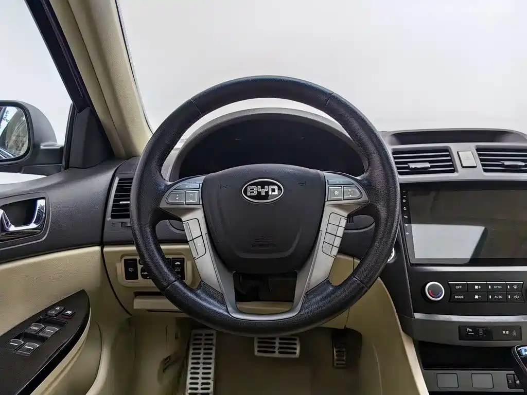 BYD G6 2013 2013 1.5TID Automatic Prestige