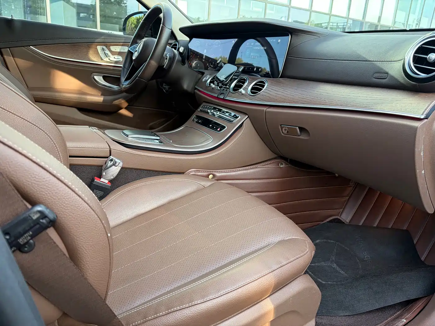 Mercedes-Benz E-Class 2023 E 300 L Luxury фото 14