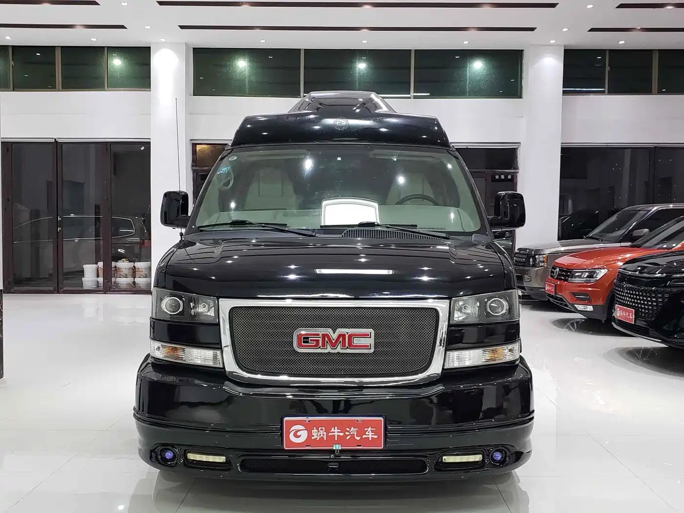 GMC Savana 2017 2014 6.0L Long Wheelbase Leader Edition
