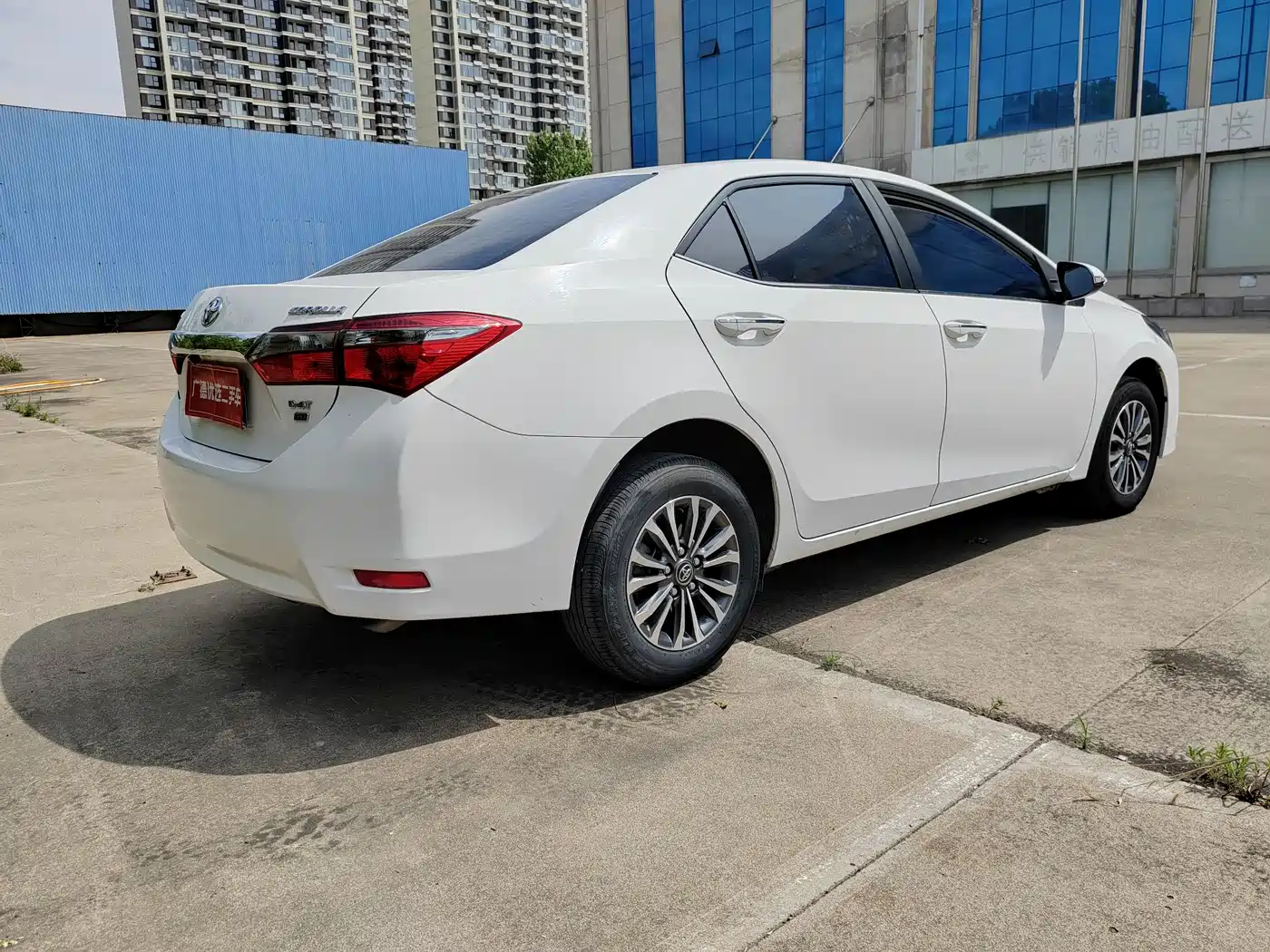Toyota Corolla 2017 Facelift 1.2T S-CVT GL фото 4