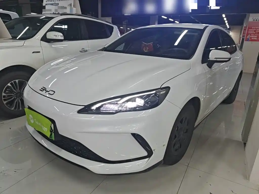 BYD Seal 05 DM-i 2025