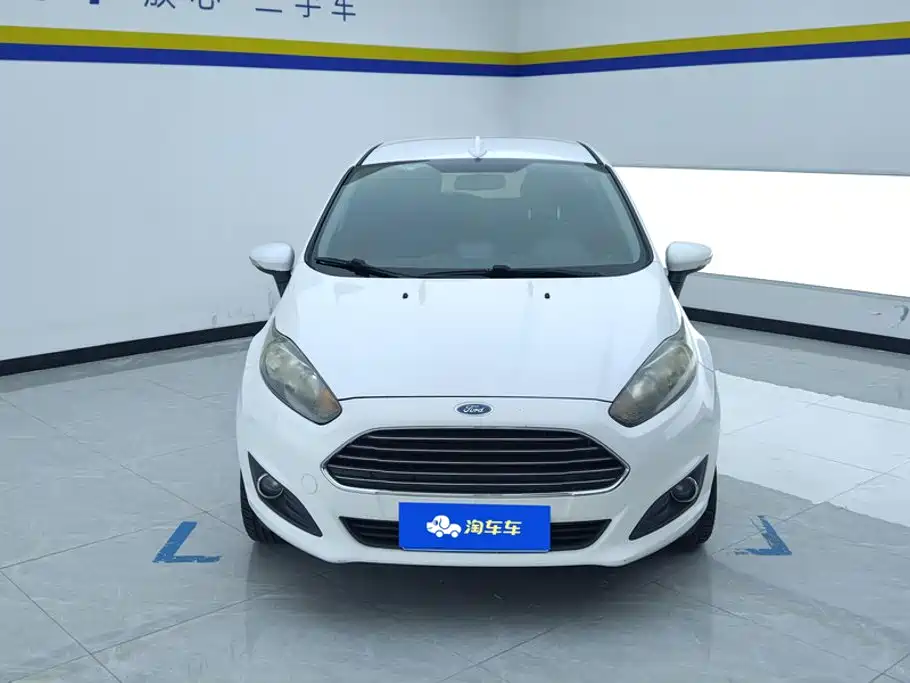 Ford Fiesta 2015 2013 Hatchback 1.5L Automatic Fashion