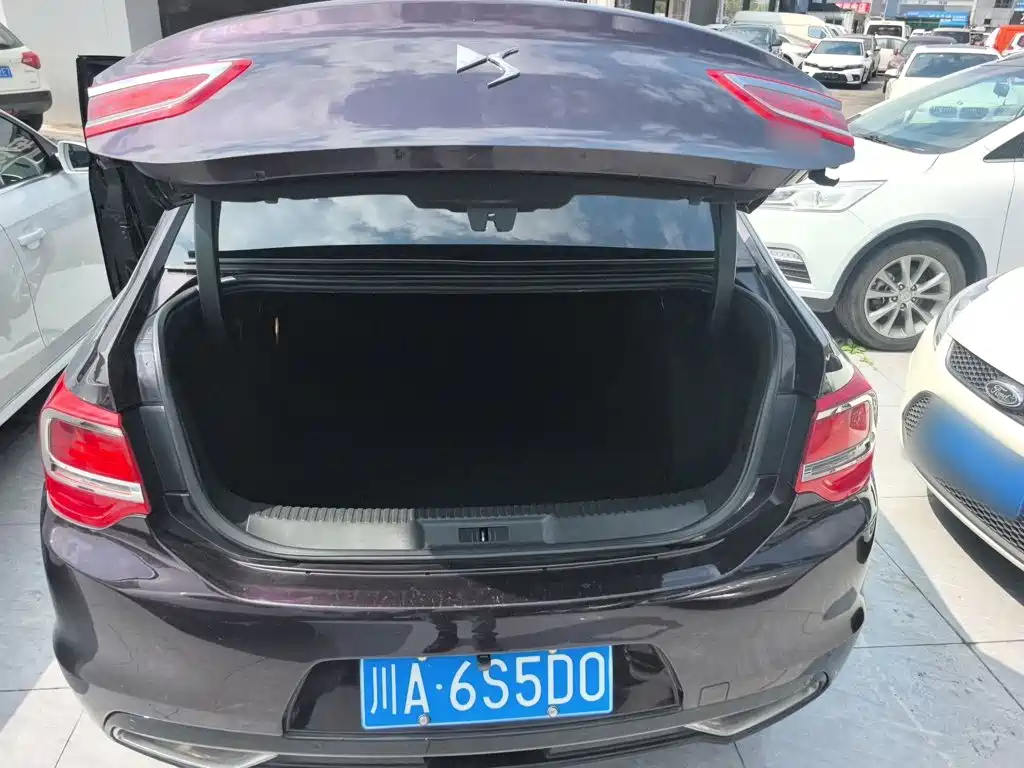 DS 5LS 2017 2016 1.6T Elegant Edition THP160