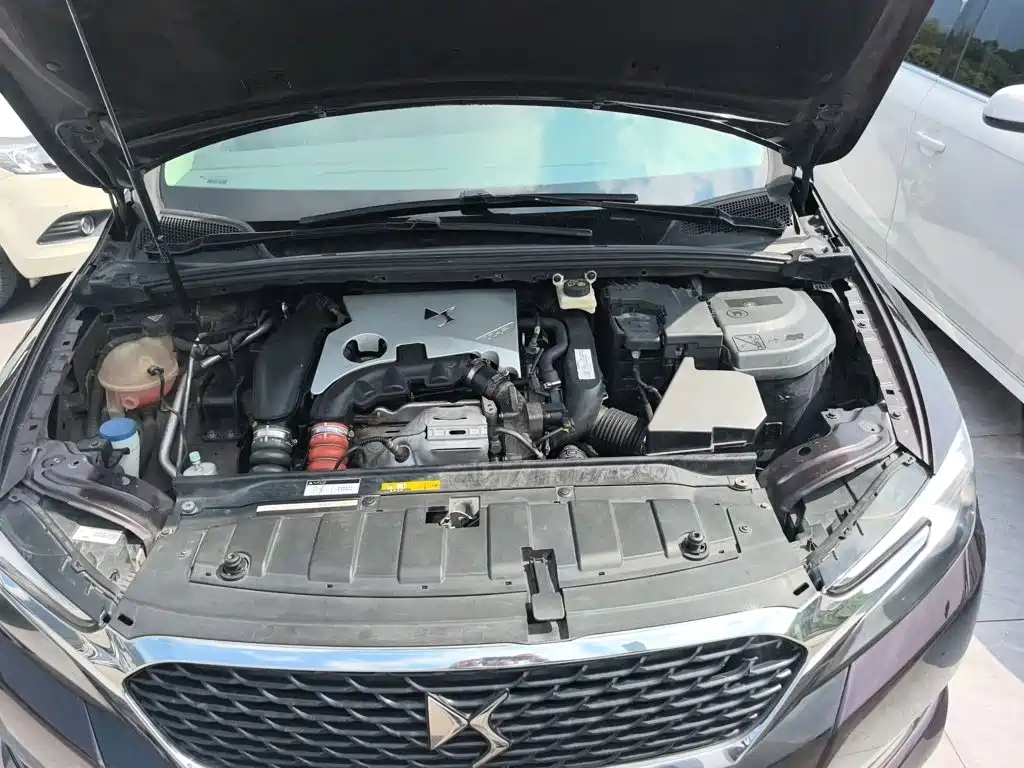 DS 5LS 2017 2016 1.6T Elegant Edition THP160