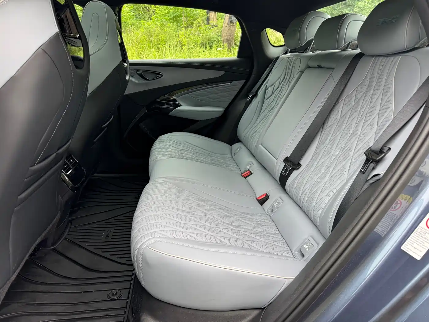 BYD Seal 2022 550km Standard Range RWD Elite фото 18