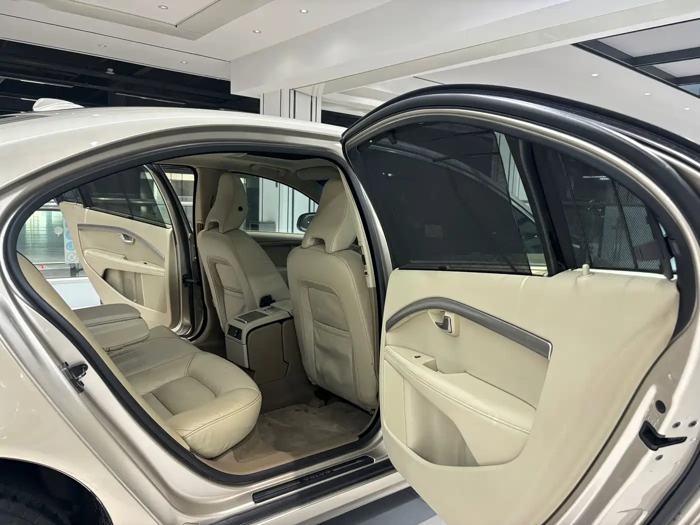 Volvo S80L 2010 2010 2.5T Prestige Edition