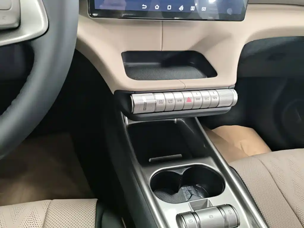 BYD Dolphin 2026 2025 420km Freedom Edition