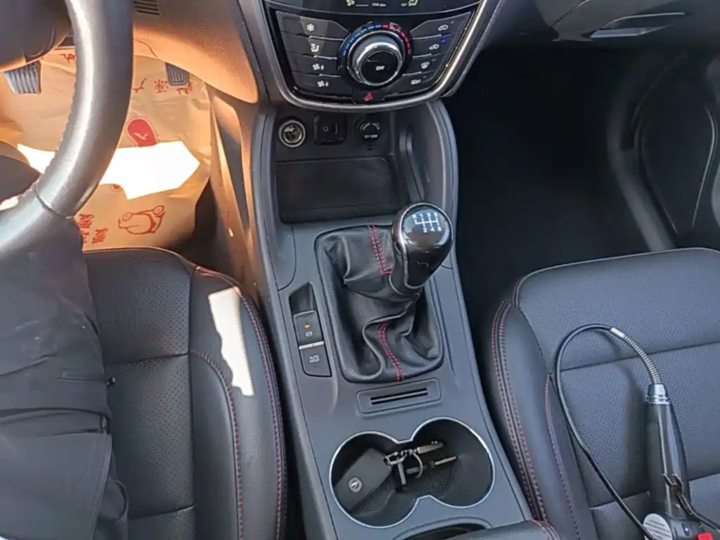 Changan CS75 2016 2016 2.0L Manual Luxury China V