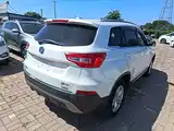 Photo 7 - Changan CS75
