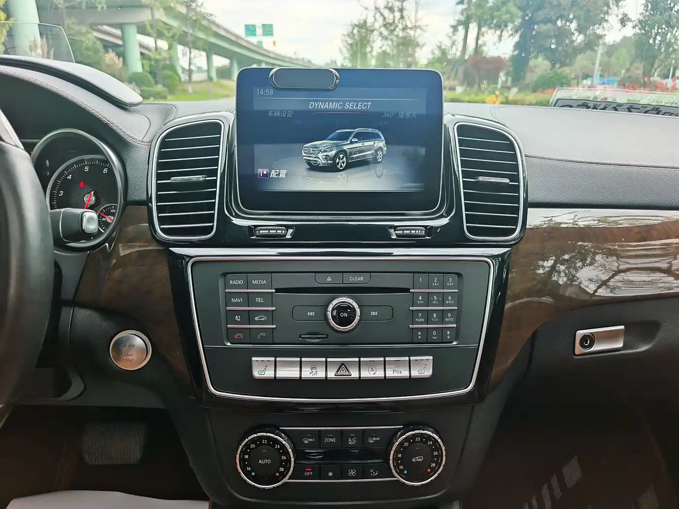Mercedes-Benz GLS 2018 GLS 400 4MATIC Luxury фото 8