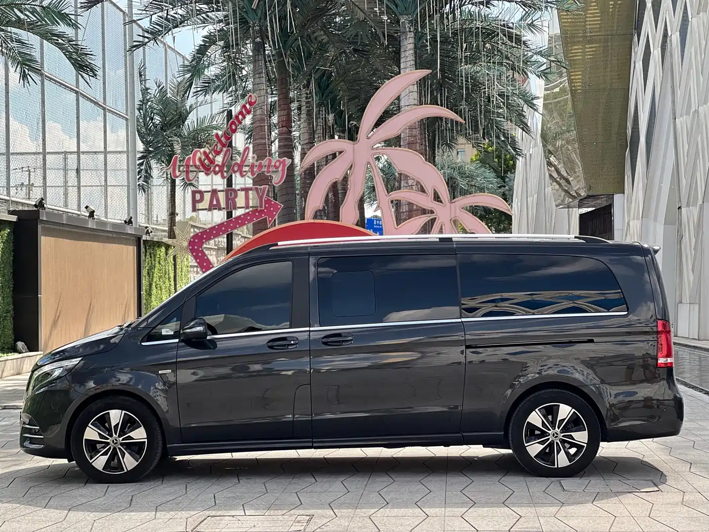 MERCEDES-BENZ V CLASS