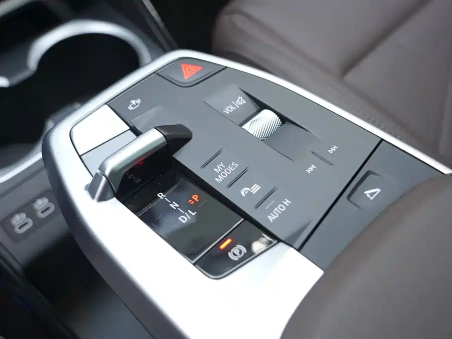 BMW X1 2025 sDrive25Li X Design Package фото 15