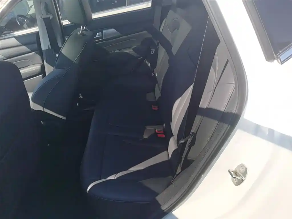 Haval H2 2018 Creation Edition Blue Label 1.5T Manual 2WD Style фото 17
