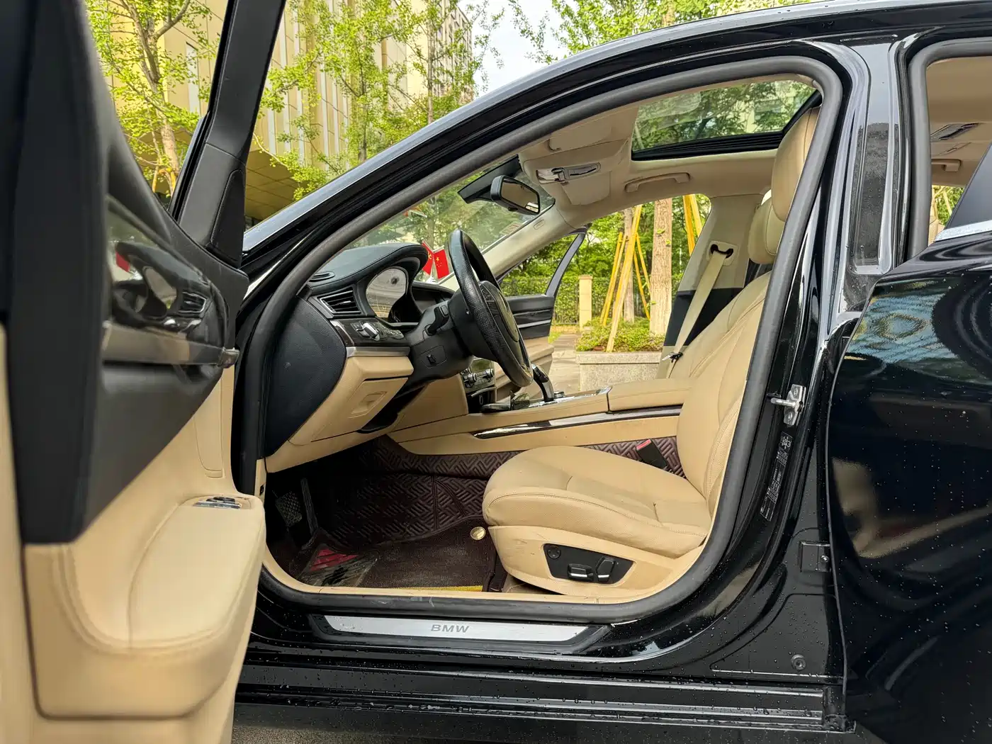 BMW 7 Series 2011 730Li Elegance фото 12