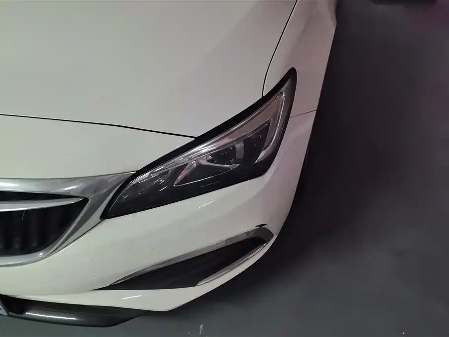 Buick Verano 2018 Sedan 15S Automatic Progressive фото 5