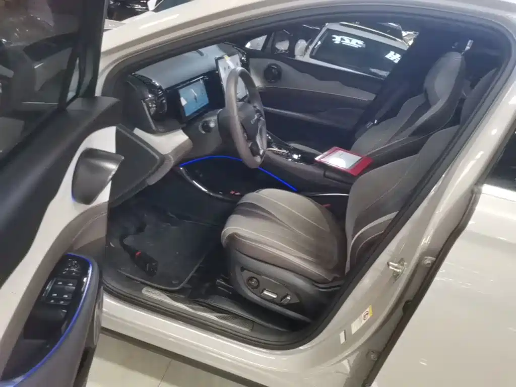 BYD Frigate 07 2023 2023 DM-p 175KM AWD Flagship Edition