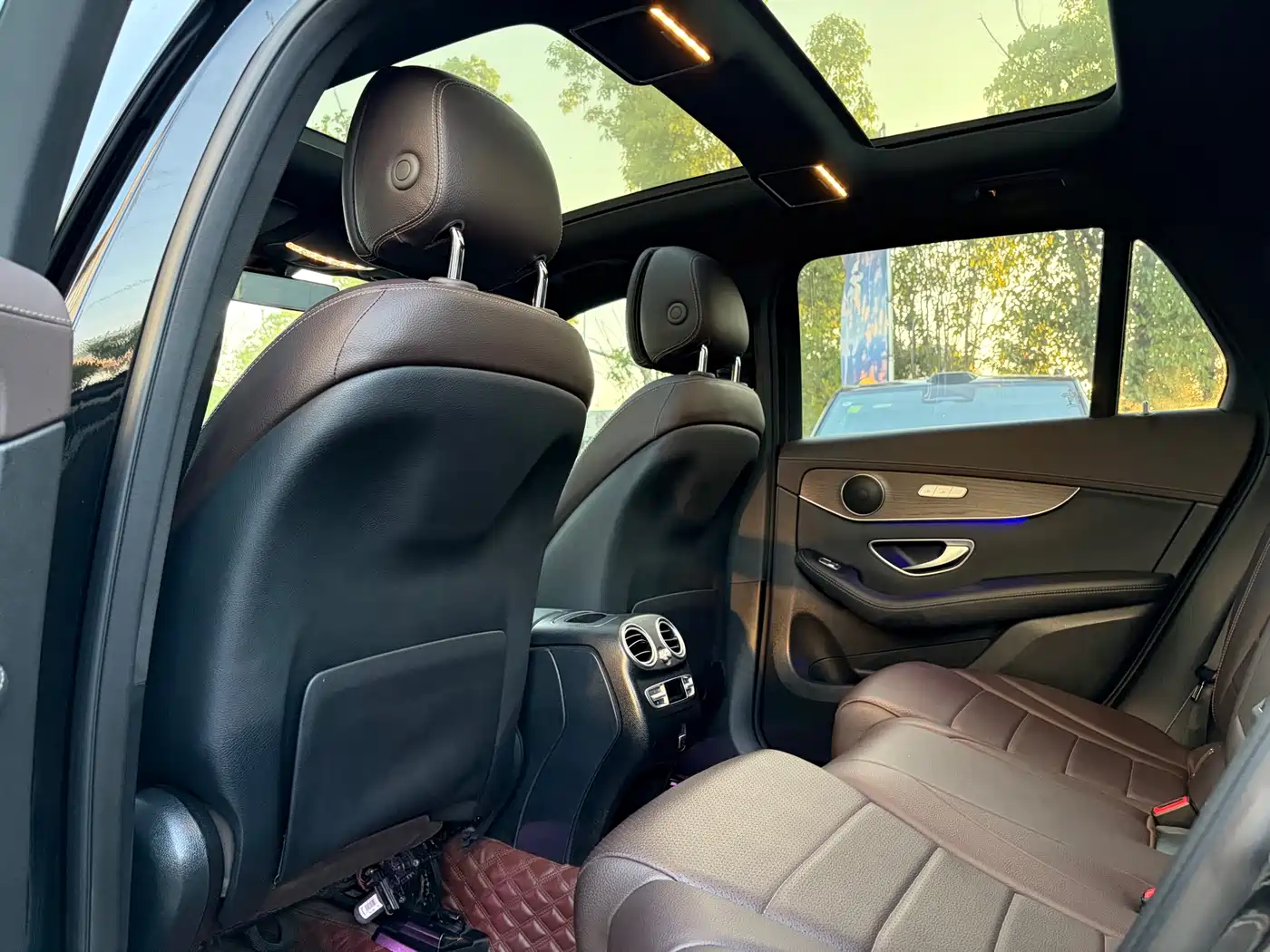 Mercedes-Benz GLC 2022 Model GLC 260 L 4MATIC Luxury Edition фото 9
