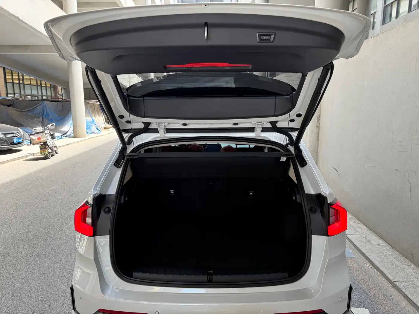 BMW X1 2023 sDrive20Li X Design Package фото 16