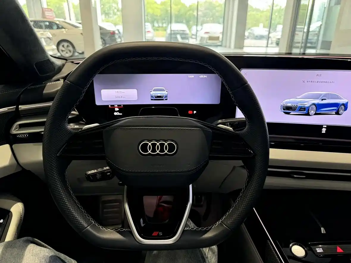 Photo 13 - Audi A6L