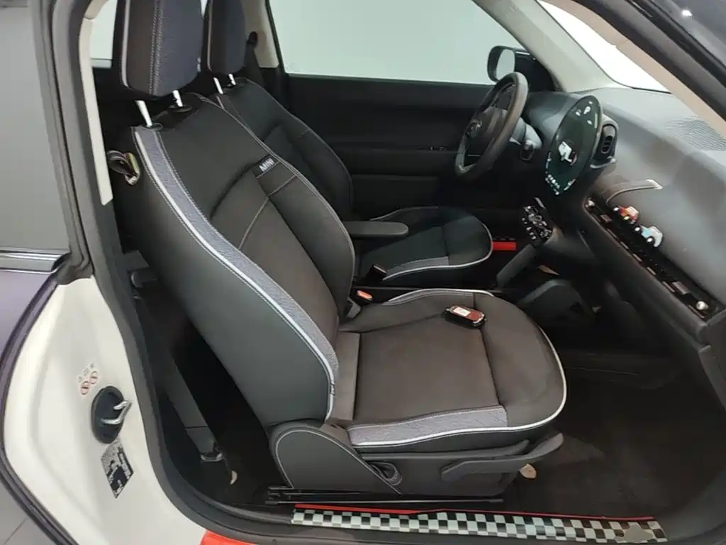 MINI Electric MINI COOPER 2025 2024 456km COOPER E Classic