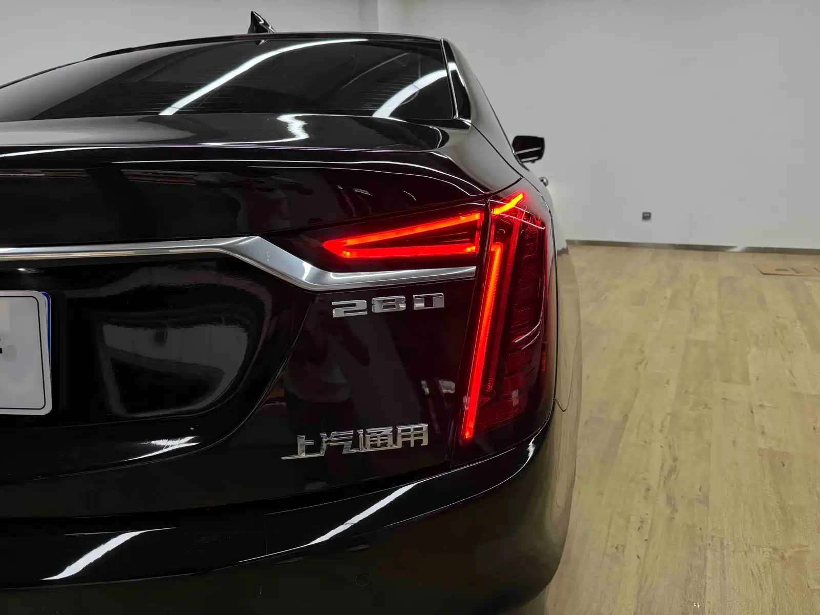Фото 27 - Cadillac CT6