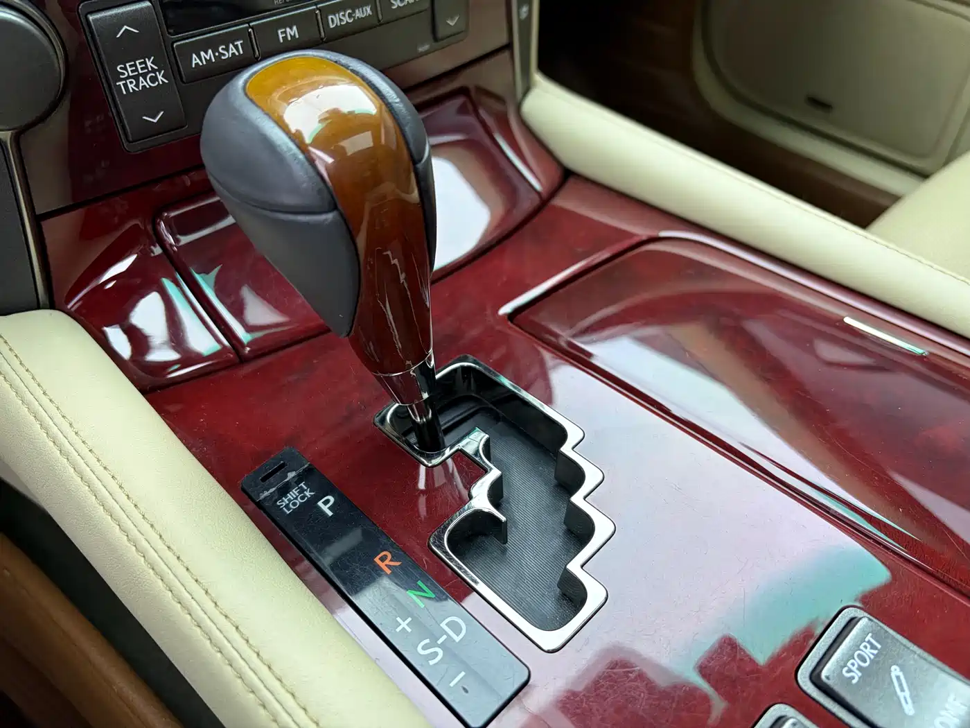 Lexus LS 2006 460L фото 18