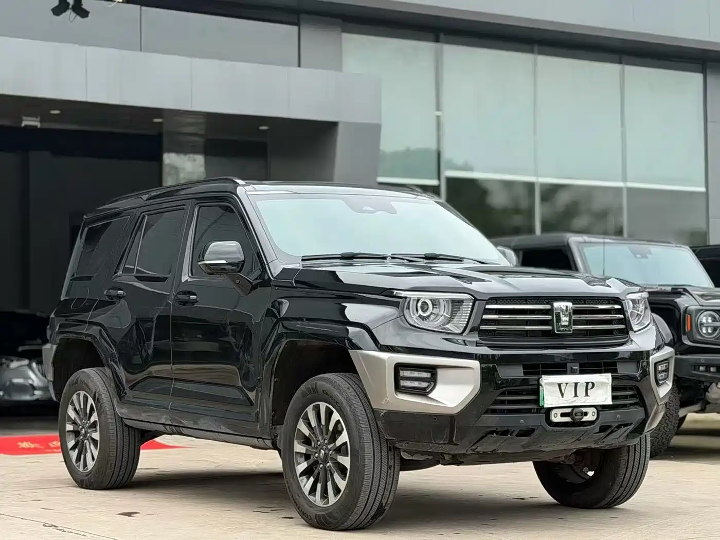 TANK TANK 700 NEW ENERGY