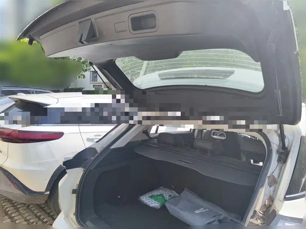 NEZHA AUTOMOBILE NEZHA U