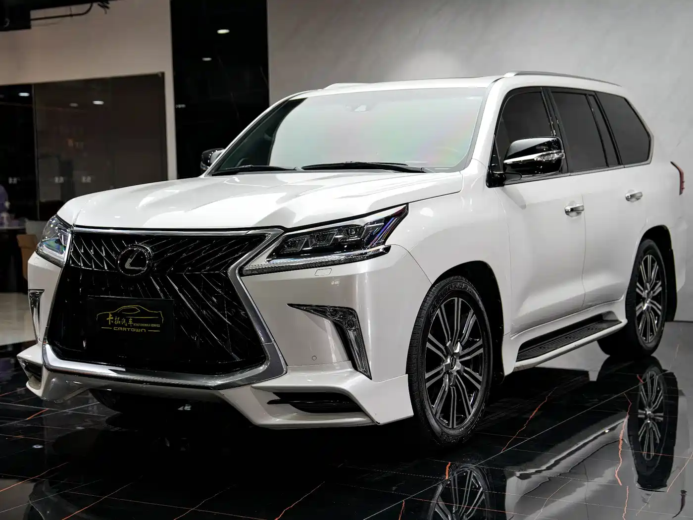 Lexus LX 2019 570 Prestige Luxury Edition фото 3