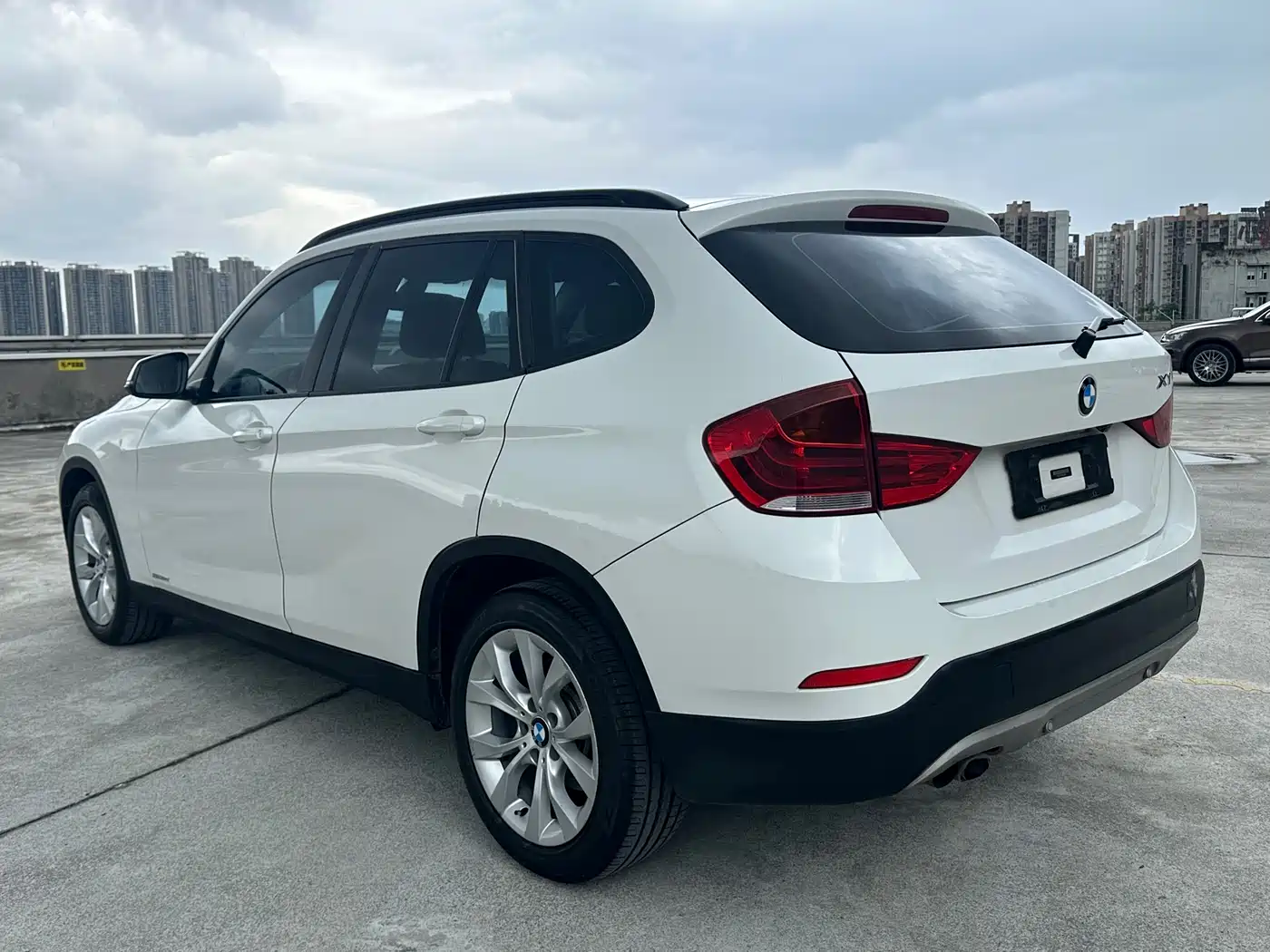 BMW X1 2014 sDrive18i Fashion Edition фото 7