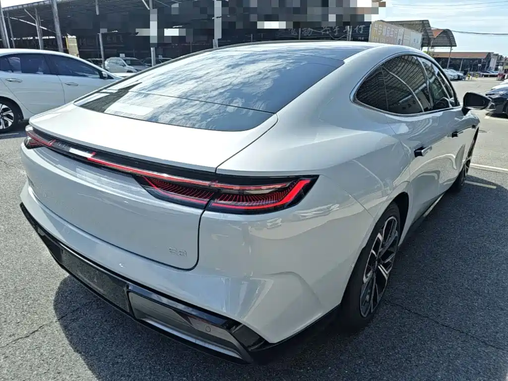Geely Galaxy Galaxy E8 2025 2025 700km Long Voyage Smart Drive Edition
