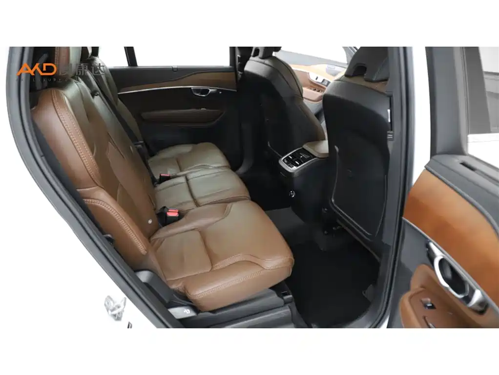 صورة 8 - Volvo XC90