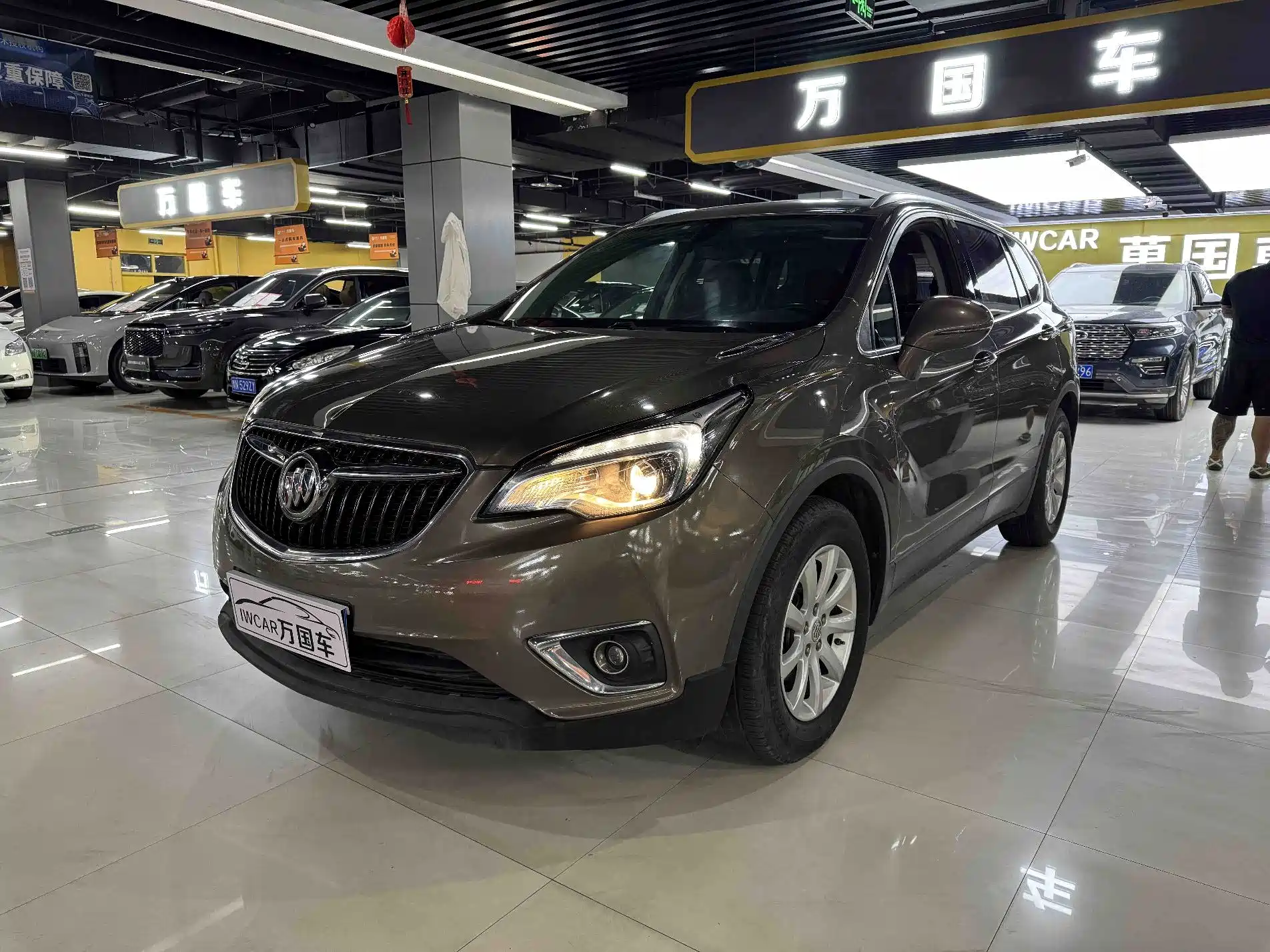 Фото 2 - Buick Envision Plus