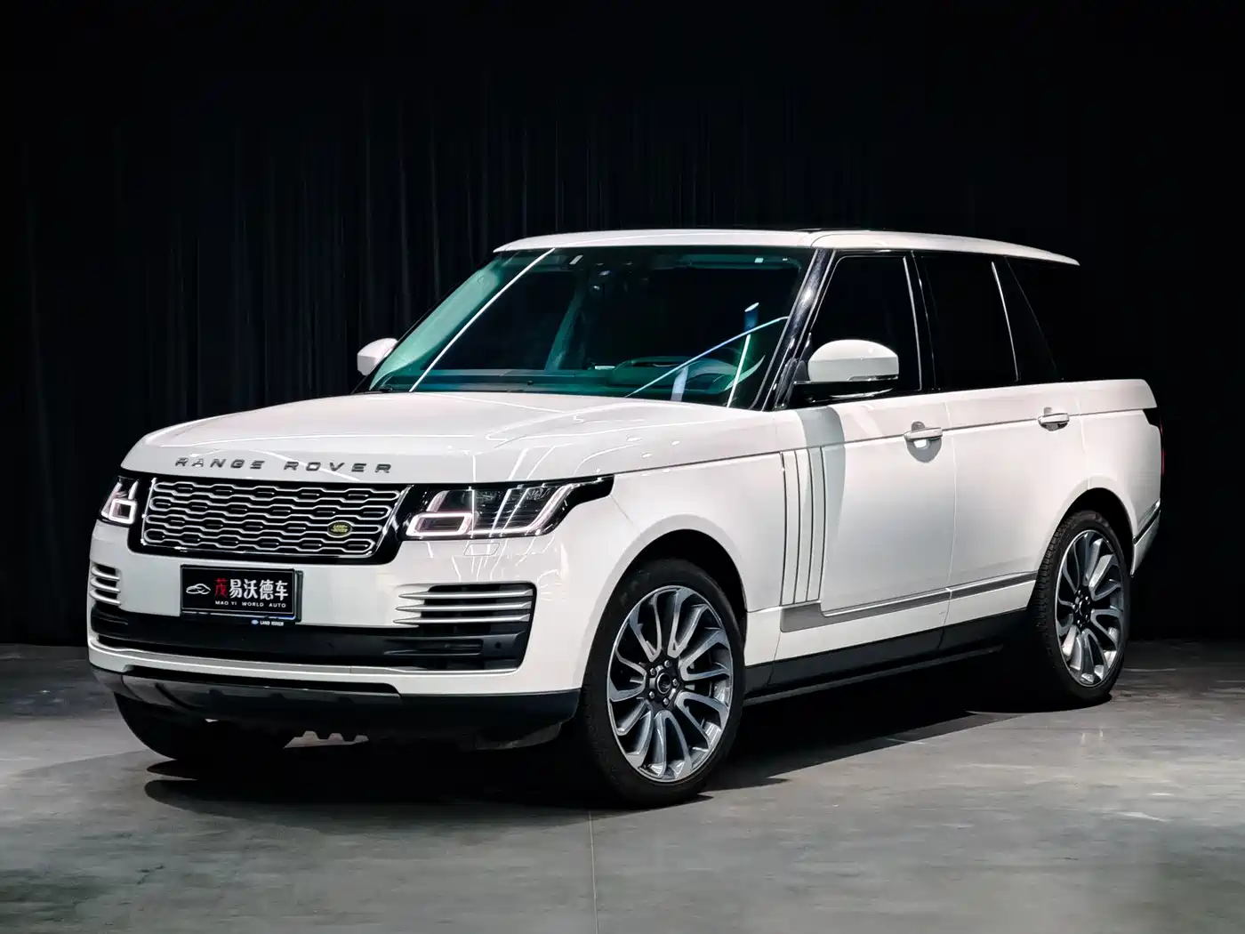 Land Rover Range Rover 2021 3.0 L6 Golden Age Edition