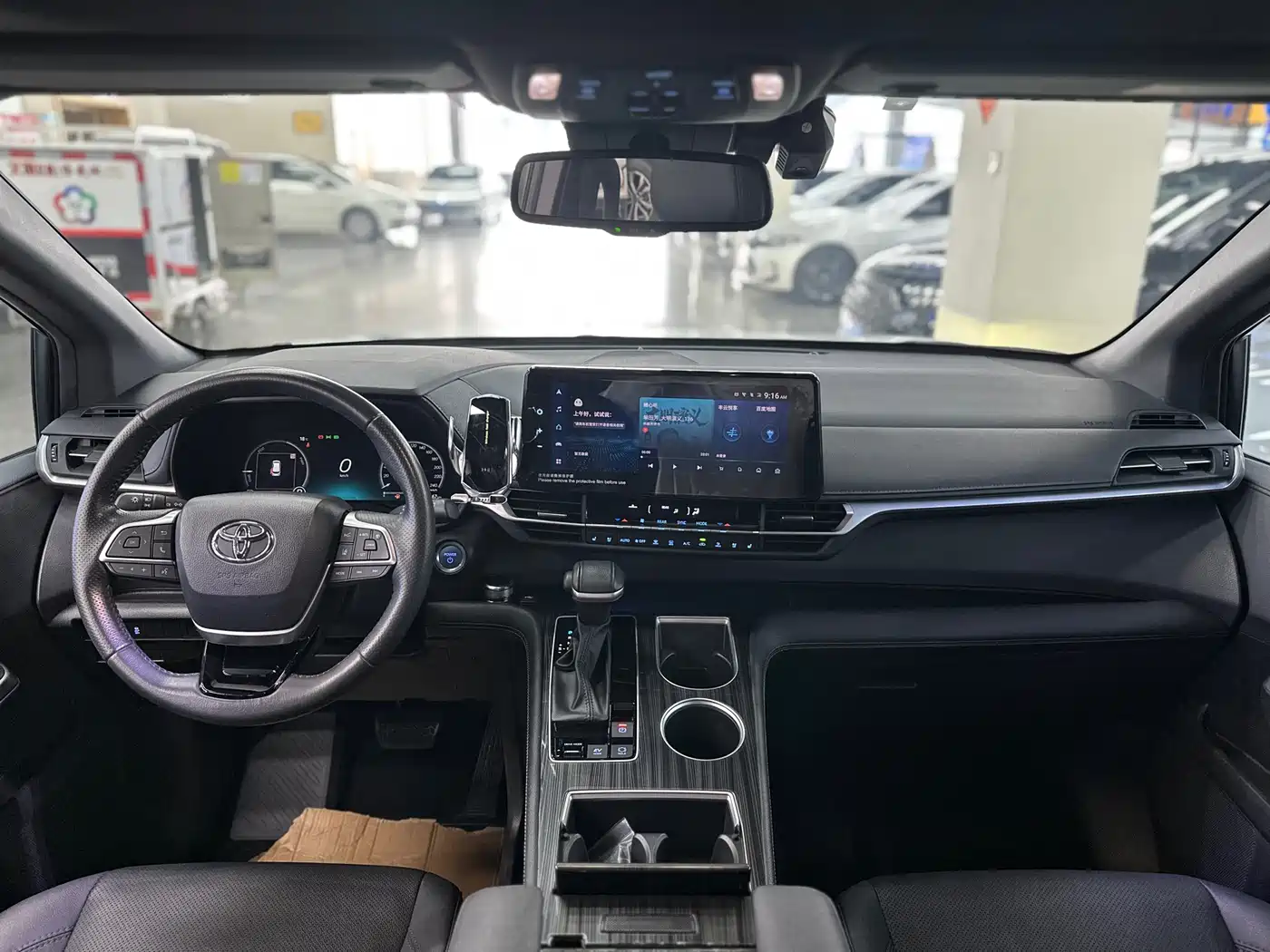 Toyota Sienna 2021 2.5L Hybrid Ultimate Edition фото 5