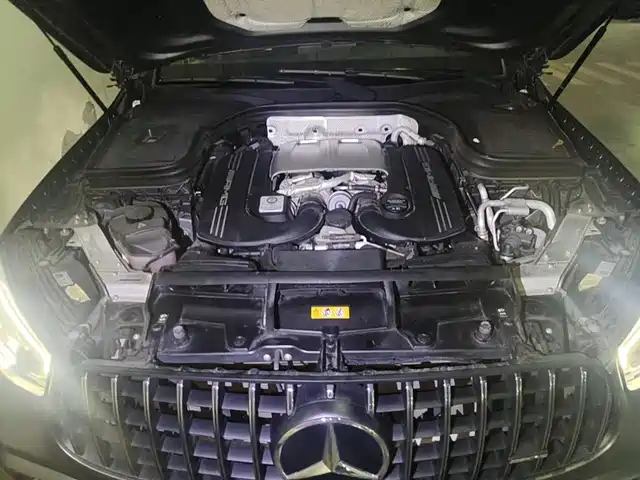 Mercedes-Benz GLC AMG 2022 AMG GLC 63 4MATIC+ — фото 3