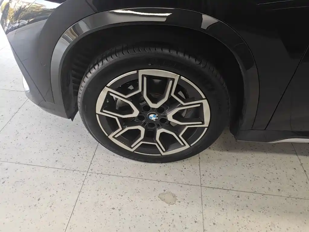 Фото 23 - BMW X1