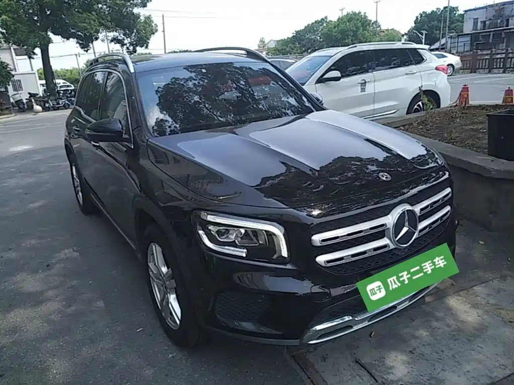 Фото 4 - Mercedes-Benz GLB