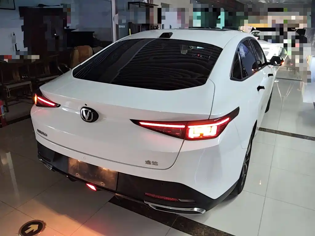 Changan Yida 2023 2023 Blue Whale NE 1.5T GDI DCT Pilot