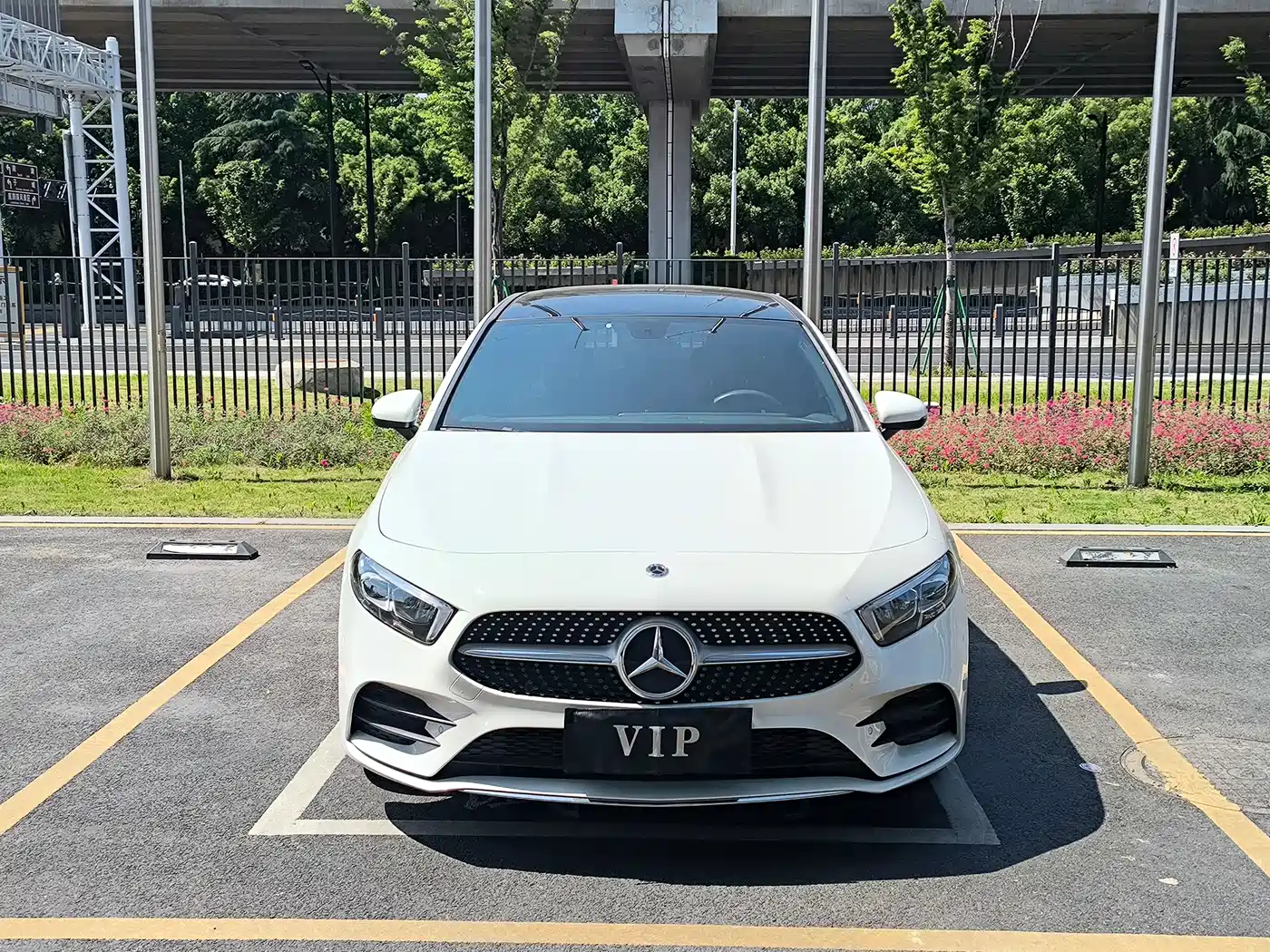 Mercedes-Benz A-Class 2021 A 200 L Sport Sedan Fashion Edition фото 2