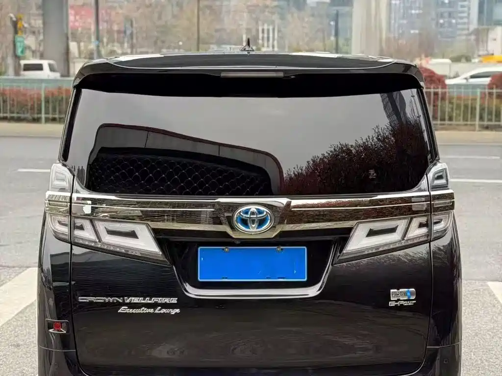 Toyota Vellfire 2022 2021 Crown Hybrid 2.5L HV Supreme Edition