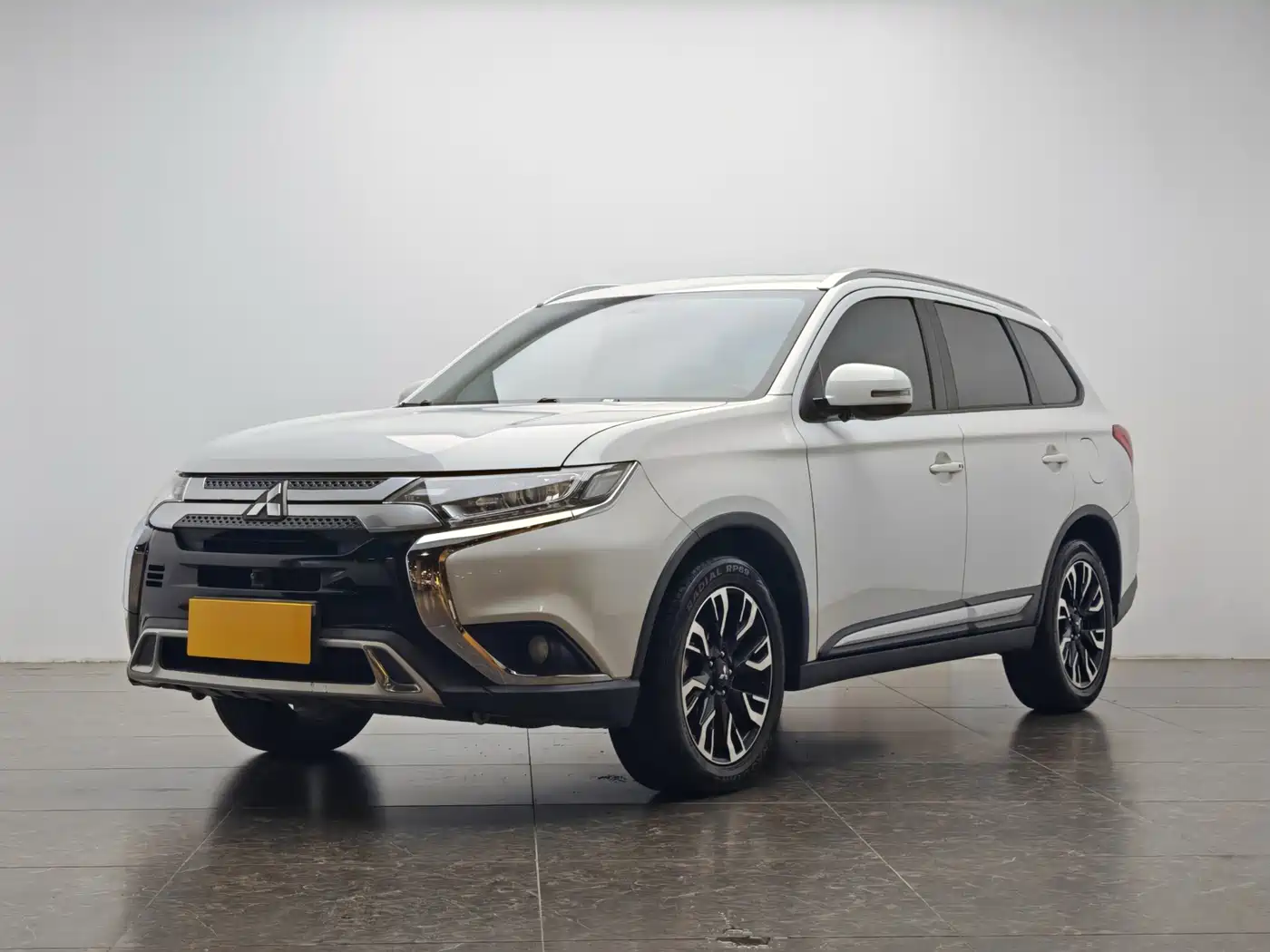 Mitsubishi Outlander 2020 2.0L 2WD Premium 5-seater
