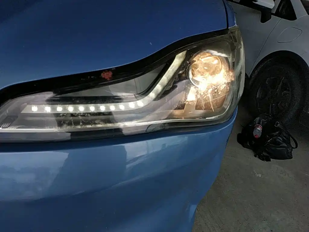 Nezha Auto Nezha V 2023 2022 Trend 300 Lite LFP