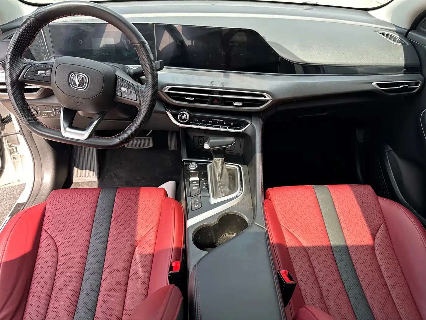 Photo 11 - Changan Eado