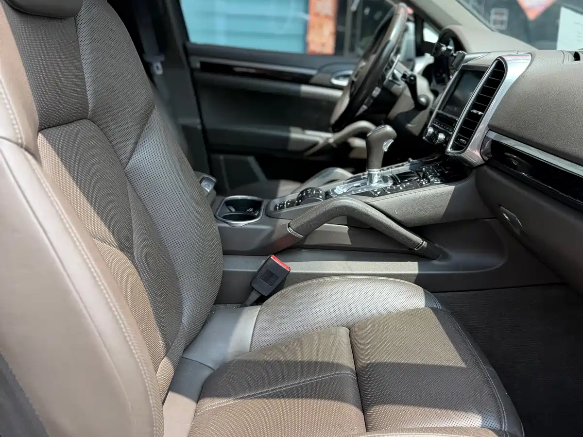Porsche Cayenne New Energy 2015 2015 Cayenne S E-Hybrid 3.0T