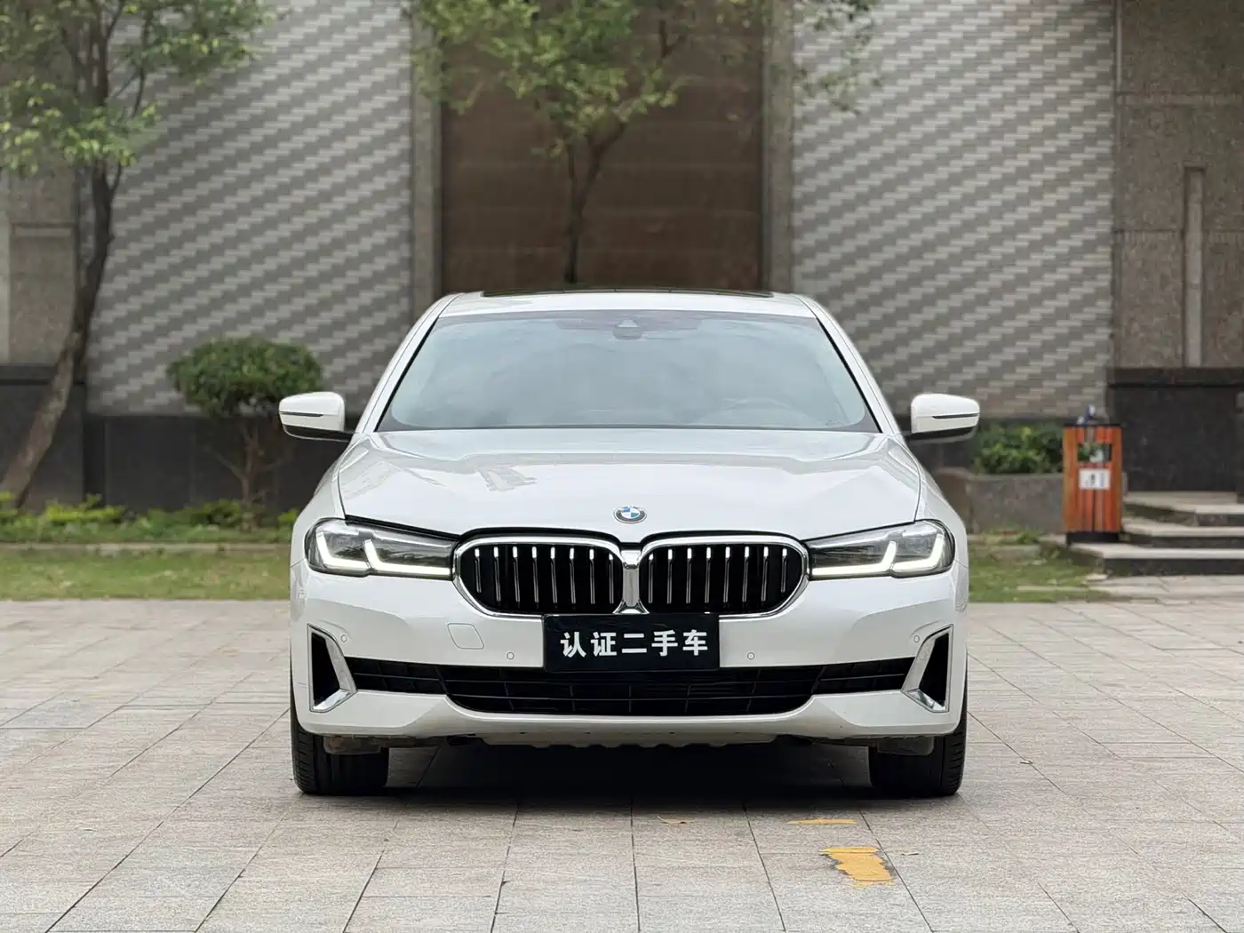 BMW 5 Series 2021 525Li Luxury Package фото 2