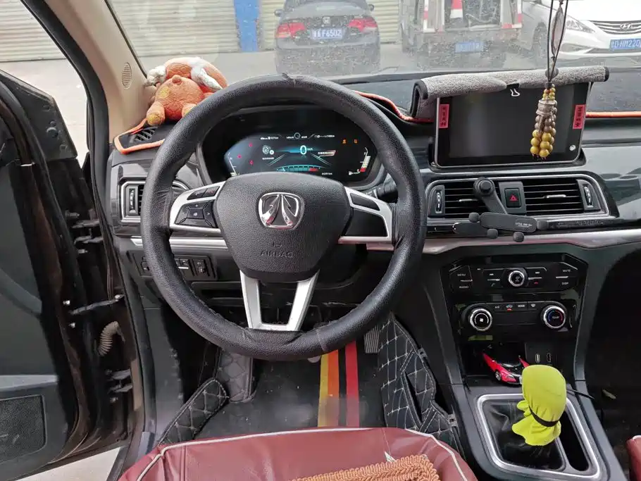 BAIC Weiwang M50F 2016 2017 1.5L Luxury Model