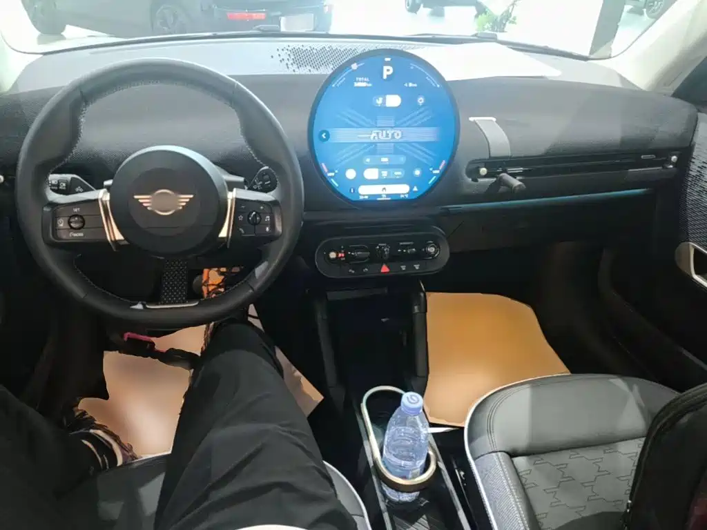 MINI Electric MINI COOPER 2024 2024 452km COOPER SE Artist